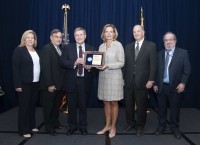 jlab staff wins uim award