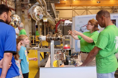 Members of the JLab community interact with the public at the Open House in 2018 - Injector group
