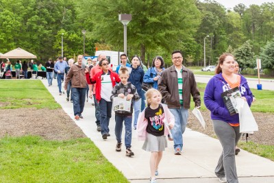 Jefferson Lab 2016 Open House image shows crowds on the Jefferson Lab site.
